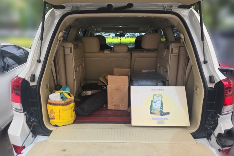 Used Toyota Land Cruiser  Trunk