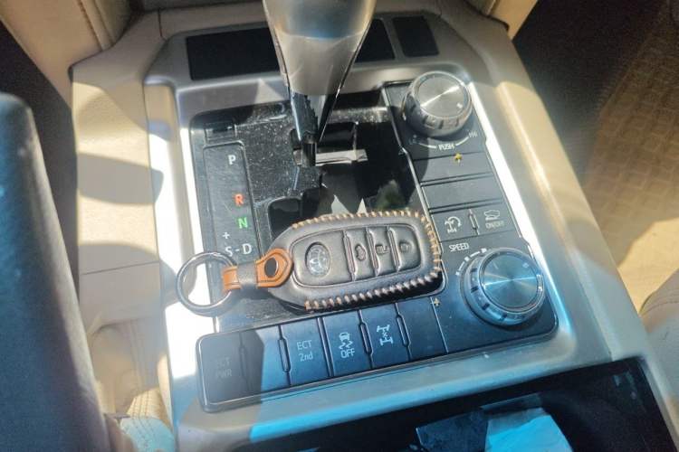Used Toyota Land Cruiser  Vehicle Key