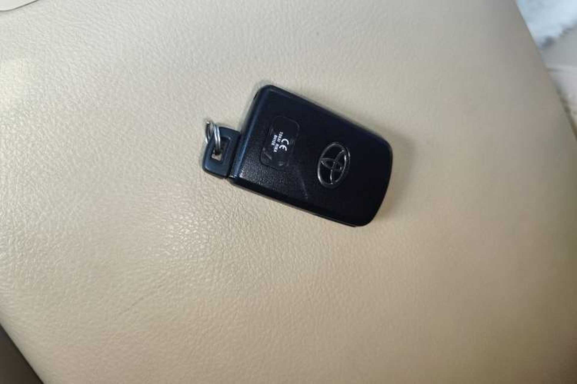 Used Toyota Land Cruiser  Vehicle Key