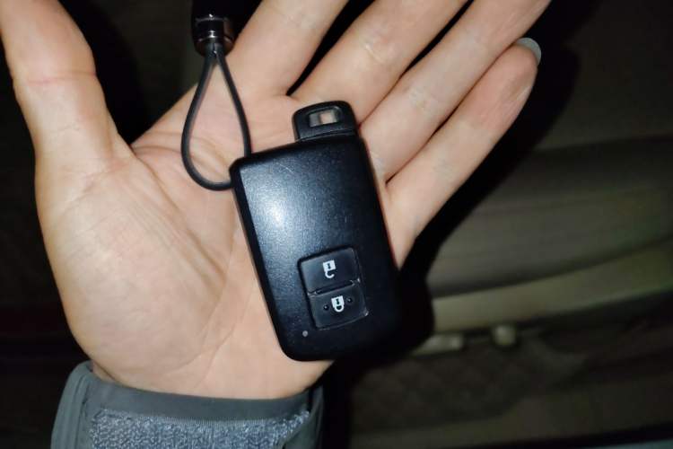 Used Toyota Land Cruiser 2017 4.0L Automatic Parallel Import Vehicle Key