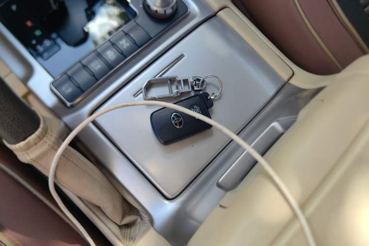 Used Toyota Land Cruiser  Vehicle Key