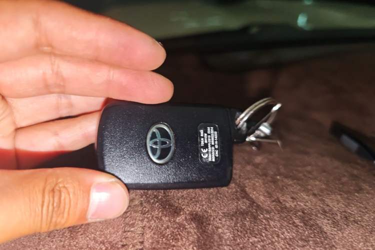 Used Toyota Land Cruiser  Vehicle Key
