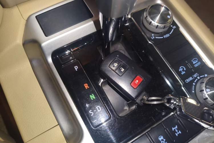 Used Toyota Land Cruiser  Vehicle Key