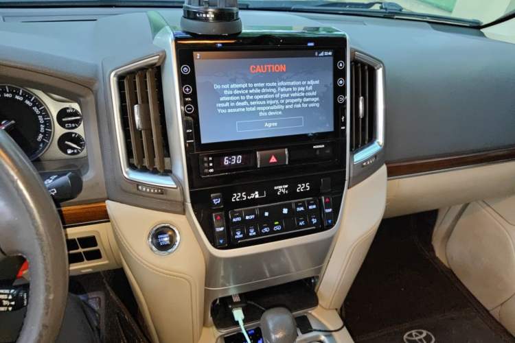 Used Toyota Land Cruiser  Audio And AC Panel