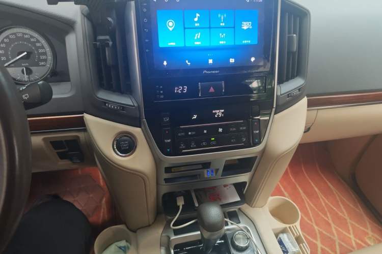 Used Toyota Land Cruiser  Audio And AC Panel