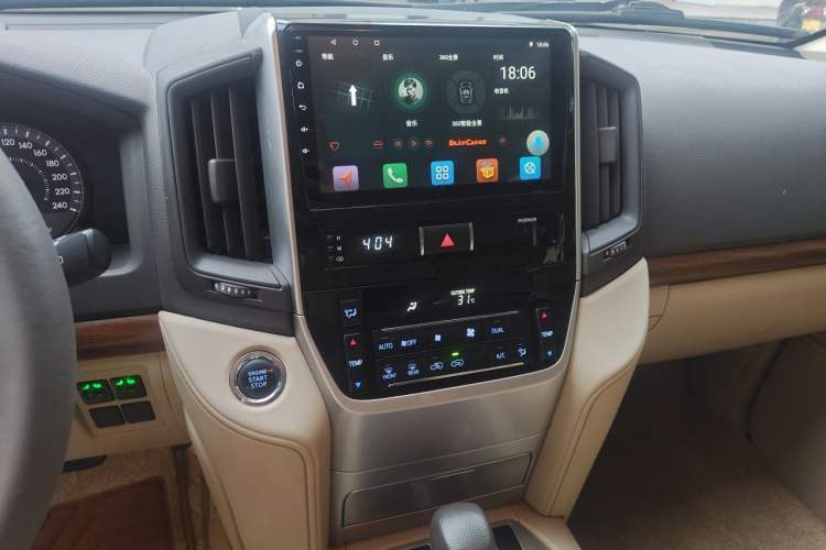 Used Toyota Land Cruiser  Audio And AC Panel
