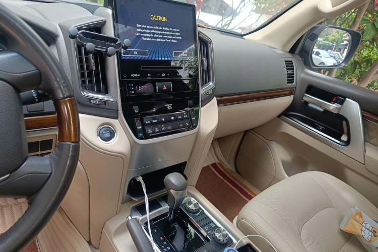 Used Toyota Land Cruiser  Audio And AC Panel