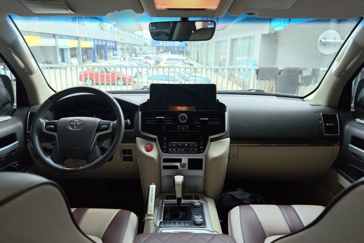 Used Toyota Land Cruiser  Center Console