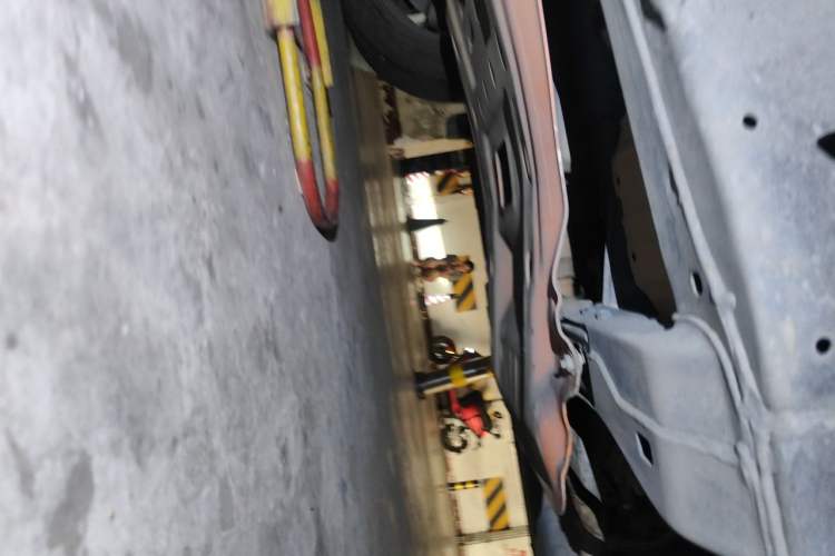 Used Toyota Land Cruiser  Chassis Front Left
