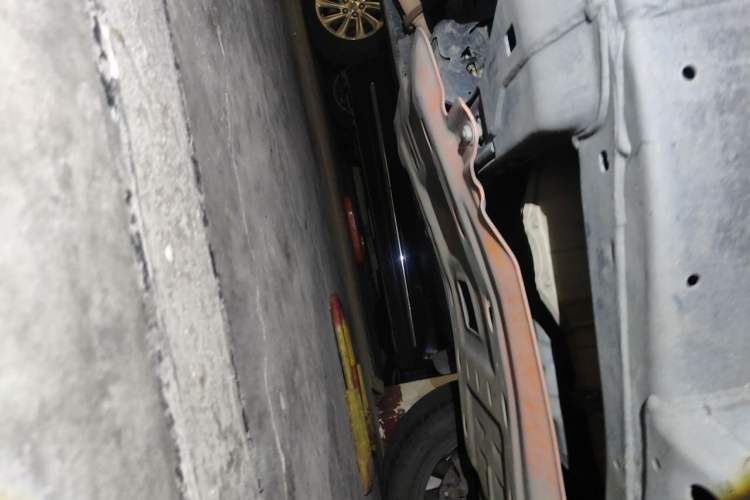 Used Toyota Land Cruiser  Chassis Front Right