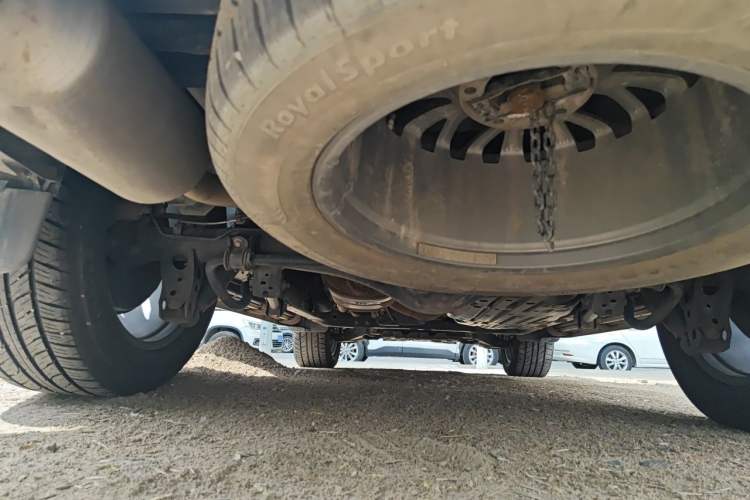 Used Toyota Land Cruiser 2018 4.0 Iron-Wheel Refrigerator Basic Version with No Electric Base Middle East Market Chassis Rear