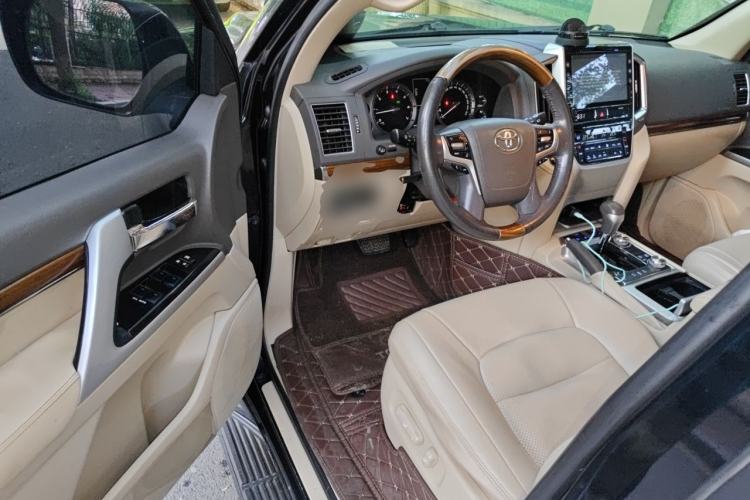 Used Toyota Land Cruiser  Driver Seat