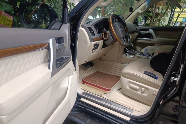 Used Toyota Land Cruiser  Driver Seat