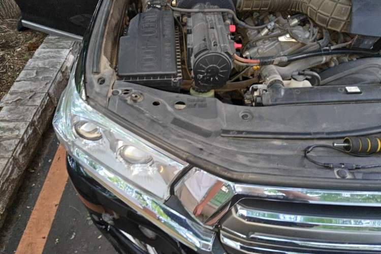Used Toyota Land Cruiser  Engine Bay Right