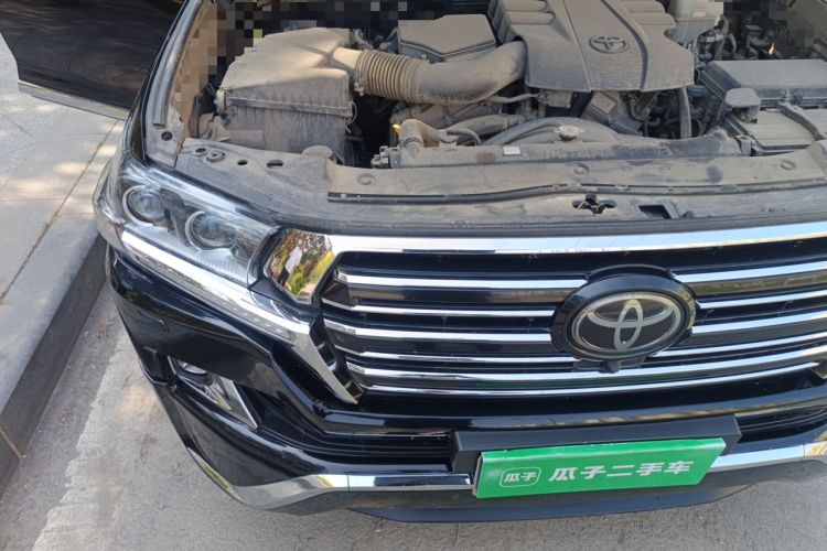 Used Toyota Land Cruiser  Engine Bay Right