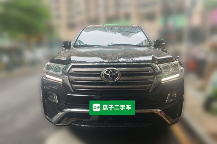 Used Toyota Land Cruiser  Front