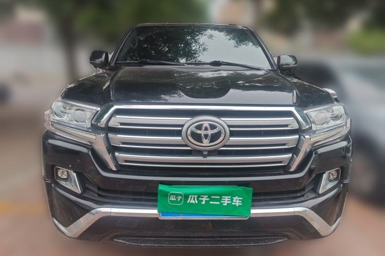 Used Toyota Land Cruiser  Front
