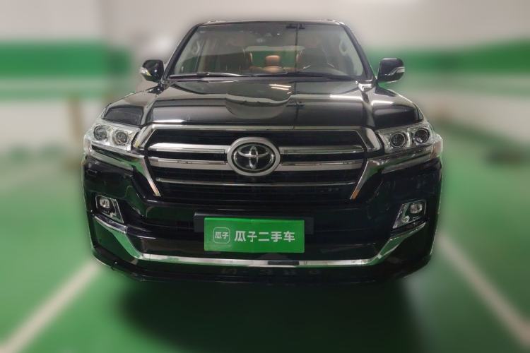 Used Toyota Land Cruiser 2018 5.7L VX-S 7-Seater Middle East Version Front