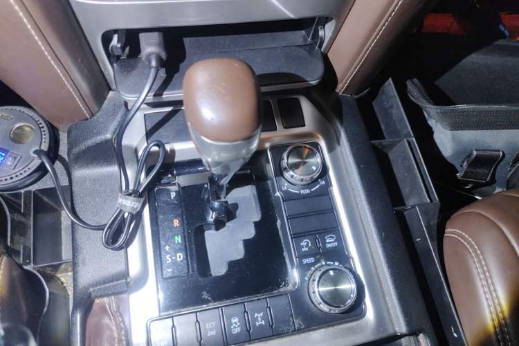 Used Toyota Land Cruiser  Gear Lever