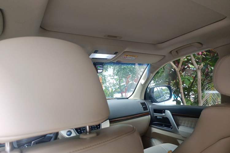 Used Toyota Land Cruiser  Headliner