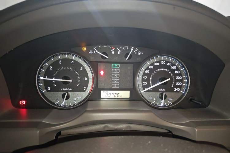 Used Toyota Land Cruiser  Instrument Cluster