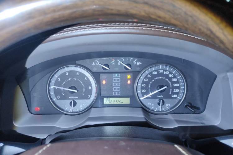 Used Toyota Land Cruiser  Instrument Cluster