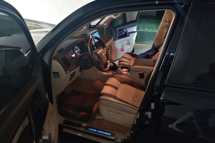 Used Toyota Land Cruiser  Left Front Seat