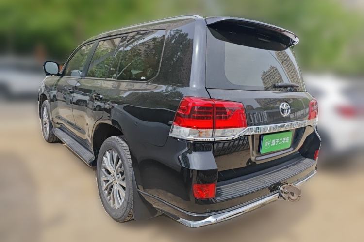 Used Toyota Land Cruiser 2018 4.0 Iron-Wheel Refrigerator Basic Version with No Electric Base Middle East Market Rear Left 45 Deg
