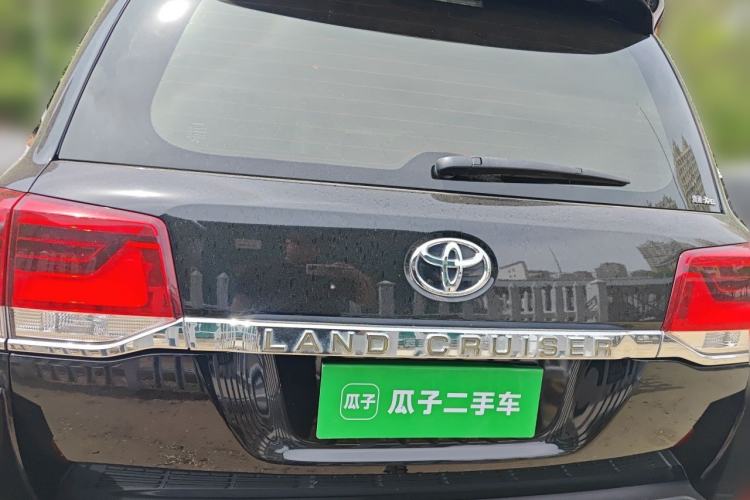 Used Toyota Land Cruiser 2018 4.0 Iron-Wheel Refrigerator Basic Version with No Electric Base Middle East Market Rear