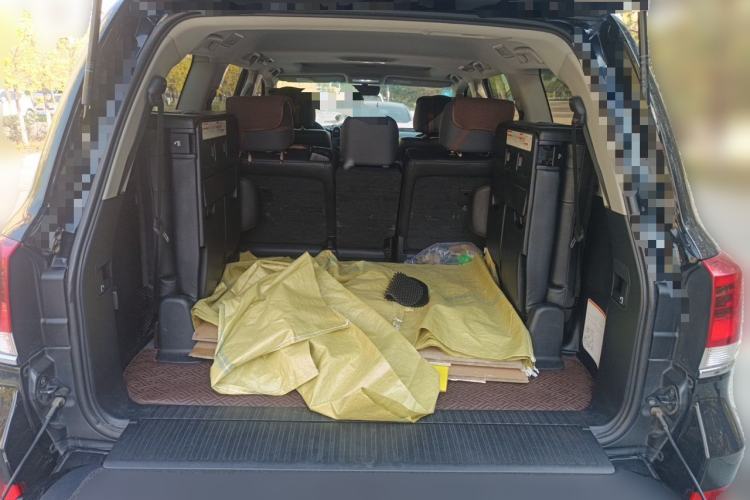 Used Toyota Land Cruiser  Trunk