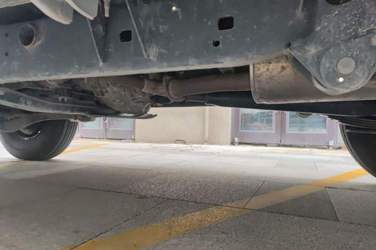 Used Toyota Land Cruiser 2018 4.0L LC76 4-Seater Four-Wheel Drive Middle East Version Chassis Rear Left