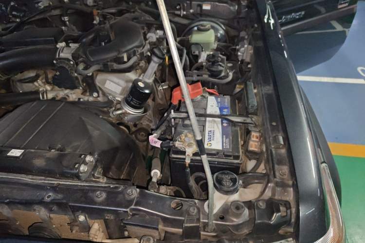 Used Toyota Land Cruiser  Engine Bay Left