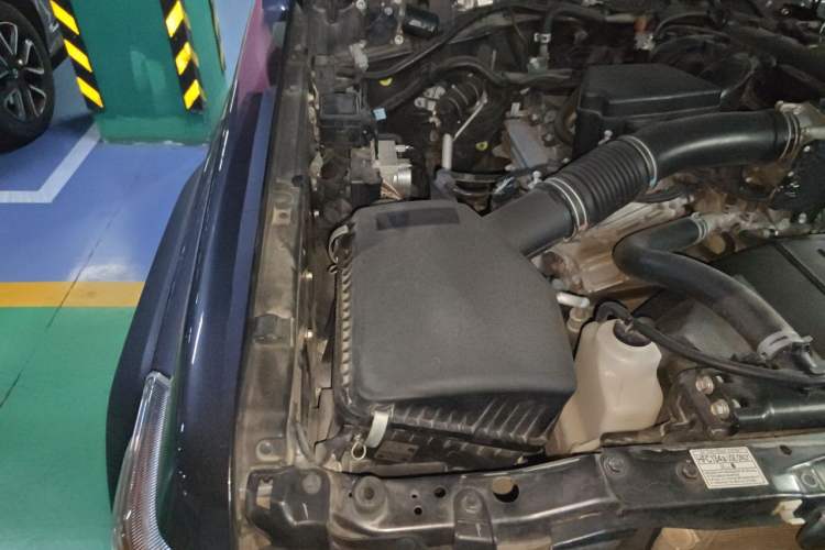 Used Toyota Land Cruiser  Engine Bay Right