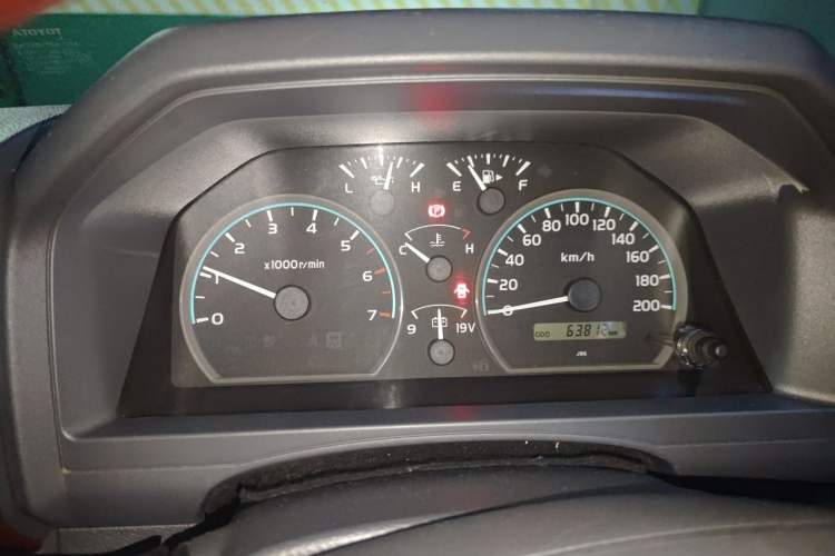 Used Toyota Land Cruiser  Instrument Cluster
