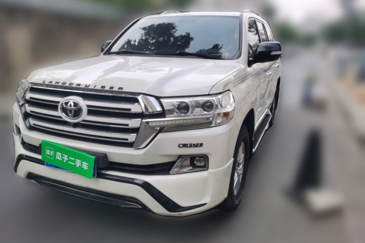 Used Toyota Land Cruiser 2018 Land Cruiser, 7 seats, gasoline, 4.0L, parallel import Guazi used car, China used car export, Used car for sale, Used cars, Cheapest cars for sale
