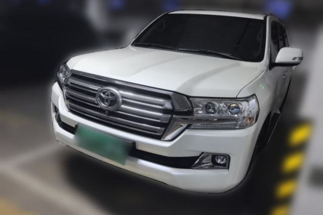 Used Toyota Land Cruiser 