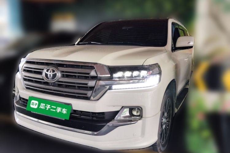 Used Toyota Land Cruiser  Guazi used car, China used car export, Used car for sale, Used Toyota cars, Cheapest cars for sale