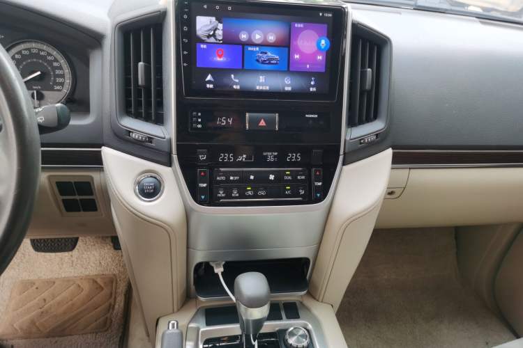 Used Toyota Land Cruiser  Audio And AC Panel
