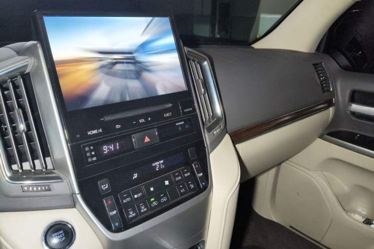 Used Toyota Land Cruiser  Audio And AC Panel
