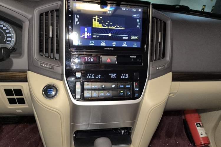 Used Toyota Land Cruiser  Audio And AC Panel
