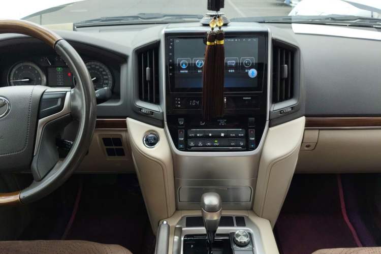 Used Toyota Land Cruiser  Audio And AC Panel