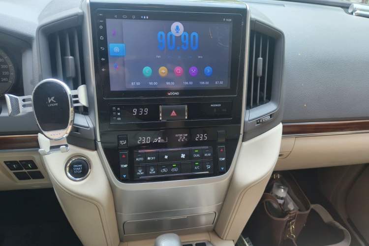 Used Toyota Land Cruiser  Audio And AC Panel