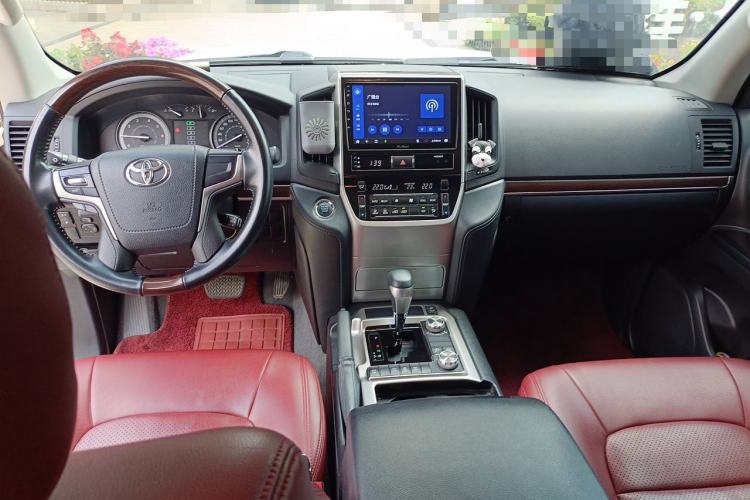 Used Toyota Land Cruiser  Center Console