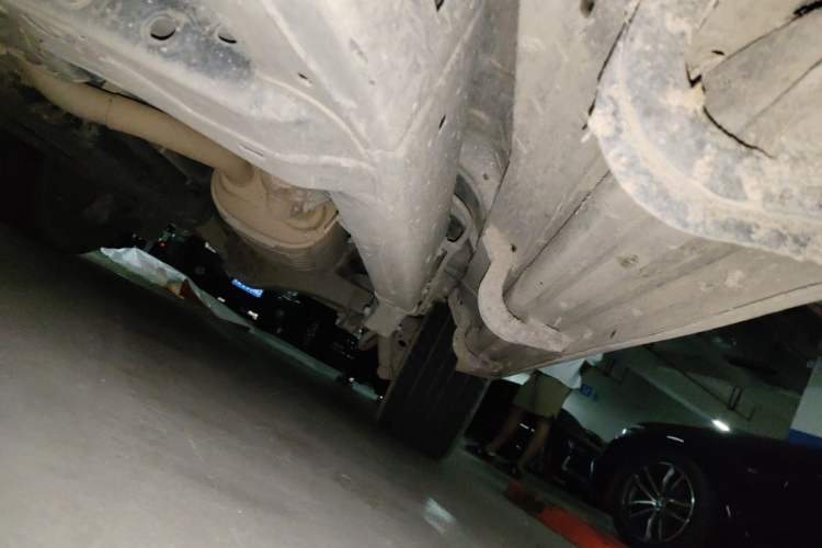 Used Toyota Land Cruiser  Chassis Front Left
