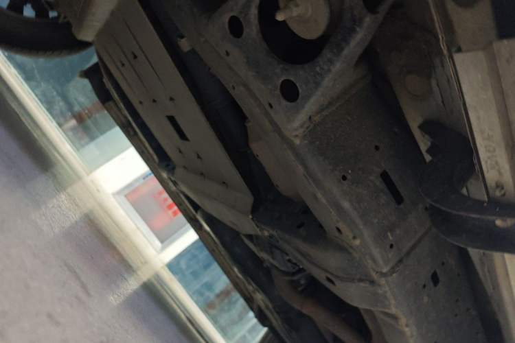 Used Toyota Land Cruiser  Chassis Front Left