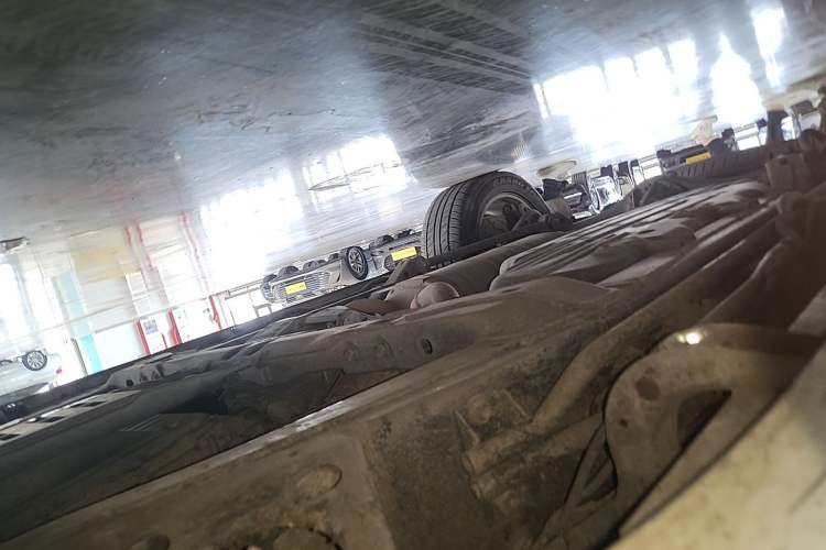 Used Toyota Land Cruiser  Chassis Front Right