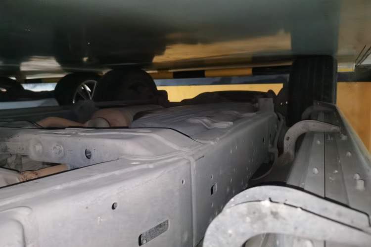 Used Toyota Land Cruiser  Chassis Front Right
