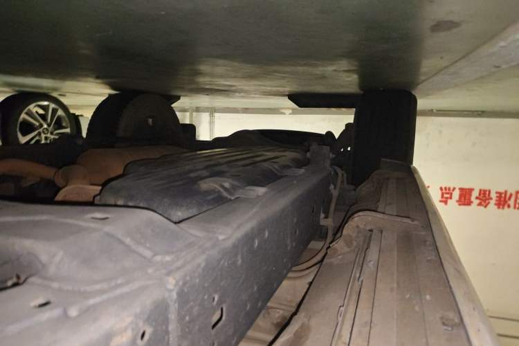 Used Toyota Land Cruiser  Chassis Front Right