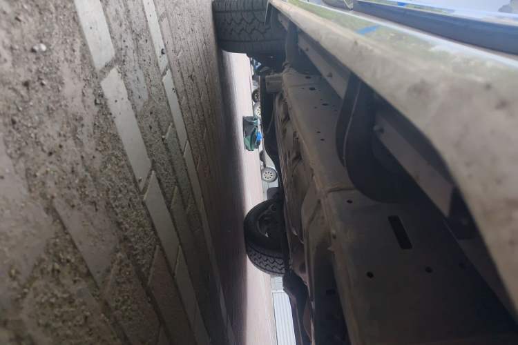 Used Toyota Land Cruiser  Chassis Front Right