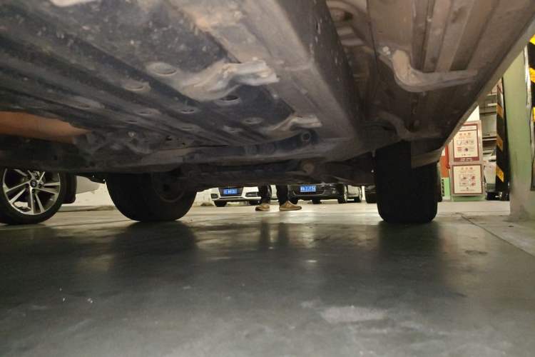 Used Toyota Land Cruiser  Chassis Rear Right